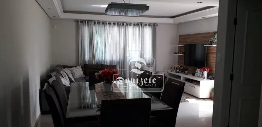 Foto 1 de Sobrado com 4 Quartos para venda ou aluguel, 158m² em Vila Pires, Santo André