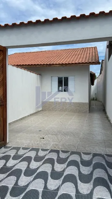 Foto 1 de Casa com 2 Quartos à venda, 70m² em Verde Mar, Itanhaém