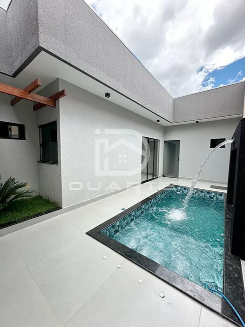 Foto 1 de Casa com 3 Quartos à venda, 137m² em Residencial Campos do Jordao, Anápolis