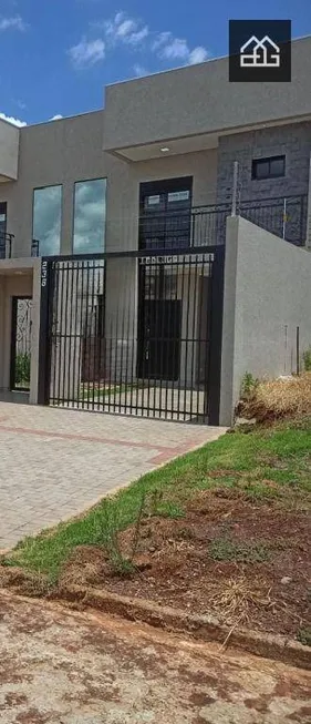 Foto 1 de Sobrado com 3 Quartos à venda, 144m² em Canadá, Cascavel