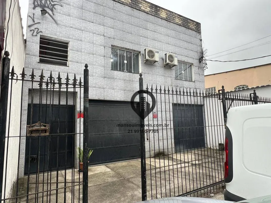 Foto 1 de Galpão/Depósito/Armazém à venda, 200m² em Campo Grande, Rio de Janeiro