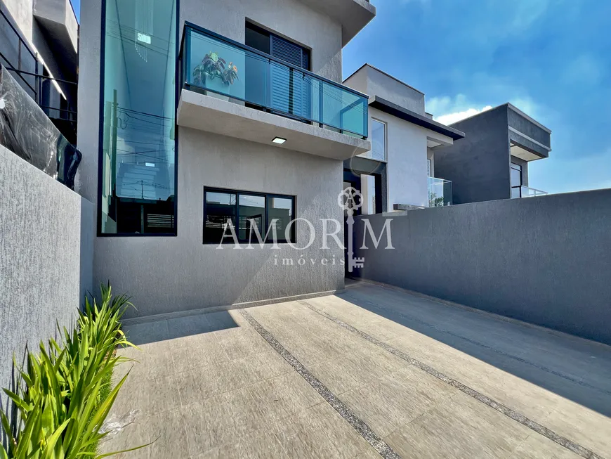 Foto 1 de Casa de Condomínio com 3 Quartos à venda, 114m² em Villas do Jaguari, Santana de Parnaíba