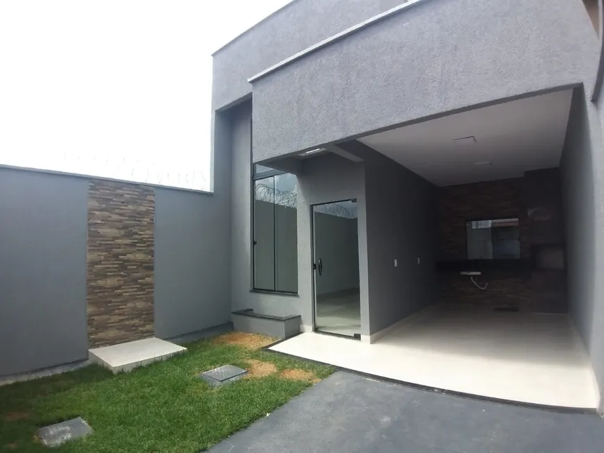 Foto 1 de Casa com 3 Quartos à venda, 111m² em Residencial Alice Barbosa, Goiânia