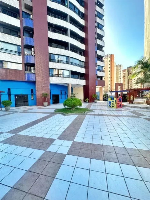 Foto 1 de Apartamento com 3 Quartos à venda, 126m² em Meireles, Fortaleza