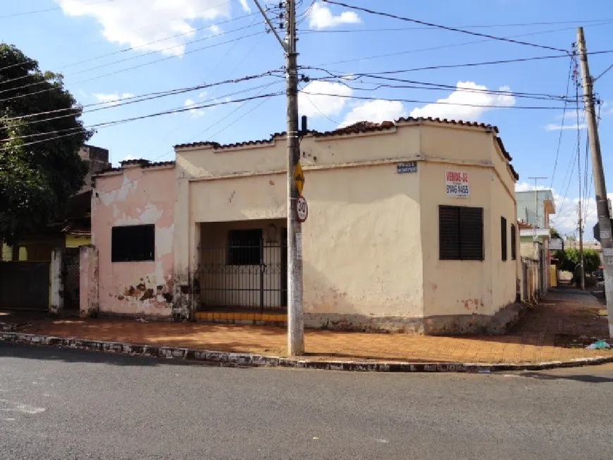 Foto 1 de Casa com 1 Quarto à venda, 120m² em Ipiranga, Ribeirão Preto