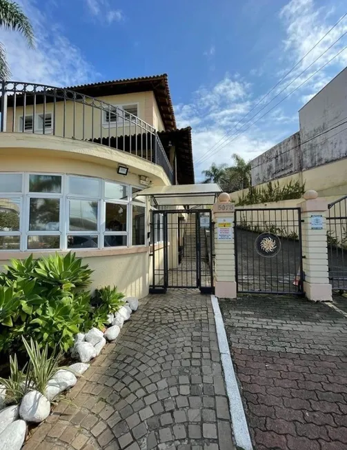 Foto 1 de Casa com 2 Quartos à venda, 89m² em Cavalhada, Porto Alegre