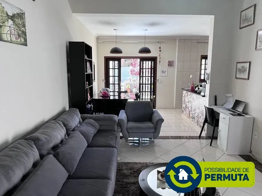 Foto 1 de Casa com 3 Quartos à venda, 290m² em Jardim Astro, Sorocaba