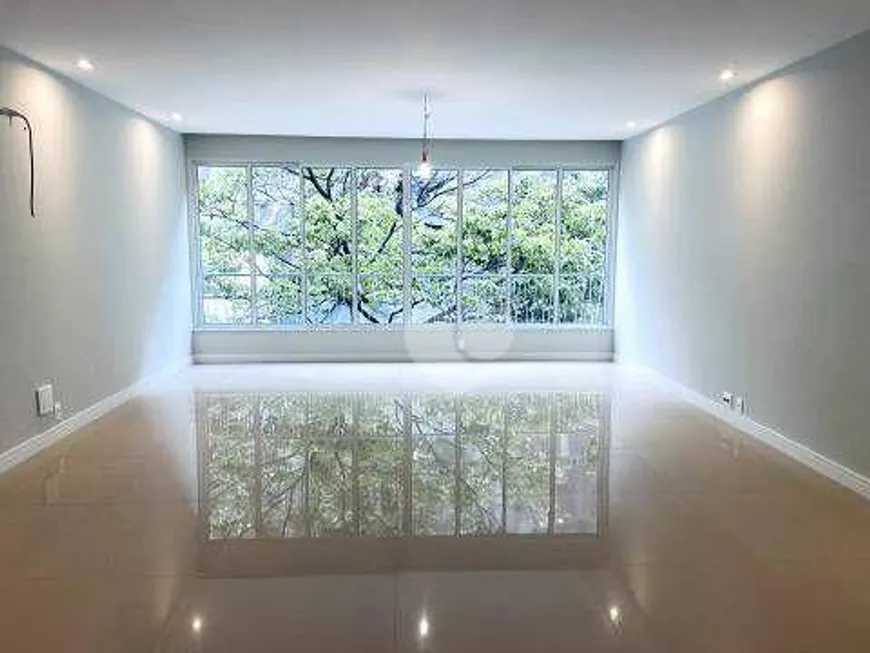 Foto 1 de Apartamento com 3 Quartos à venda, 162m² em Copacabana, Rio de Janeiro