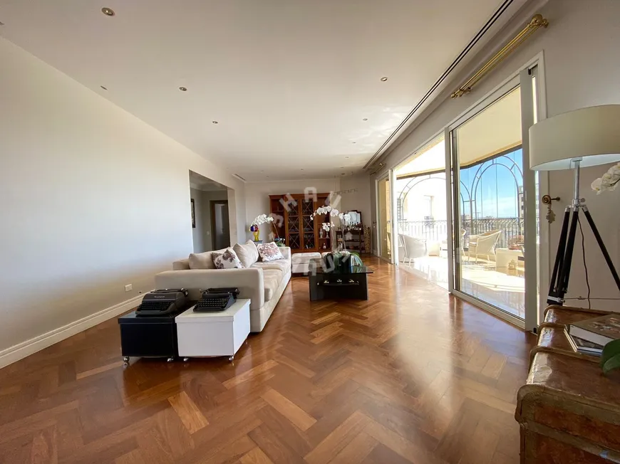 Foto 1 de Apartamento com 4 Quartos à venda, 350m² em Jardim Fonte do Morumbi , São Paulo