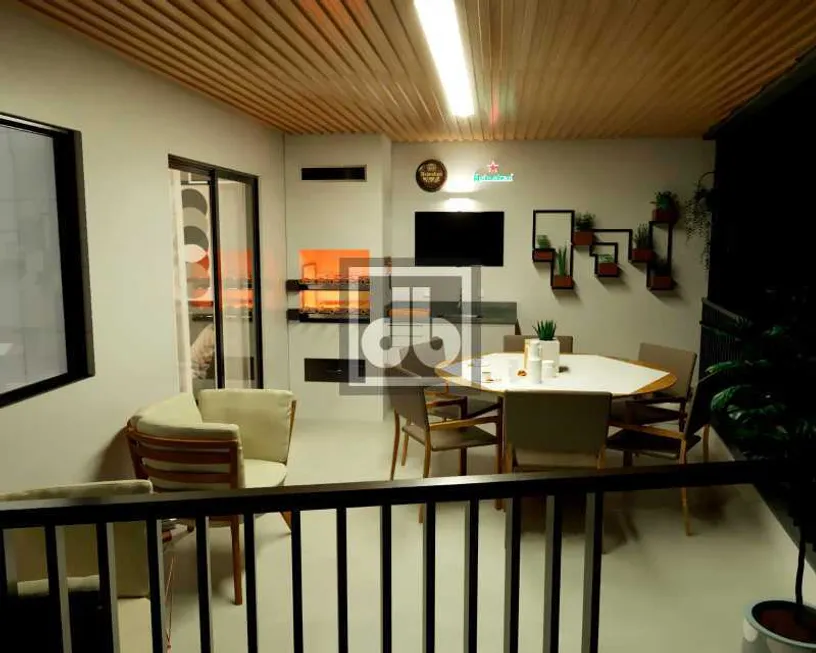 Foto 1 de Apartamento com 3 Quartos à venda, 109m² em Jardim Guanabara, Rio de Janeiro