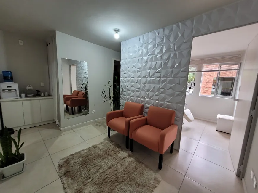 Foto 1 de Apartamento com 2 Quartos à venda, 50m² em Bacacheri, Curitiba