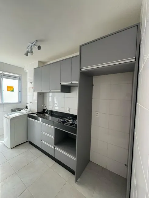 Foto 1 de Apartamento com 2 Quartos à venda, 44m² em Jardim Alvorada, Maringá