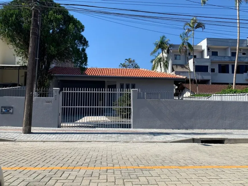 Foto 1 de Casa com 3 Quartos à venda, 143m² em Itaum, Joinville