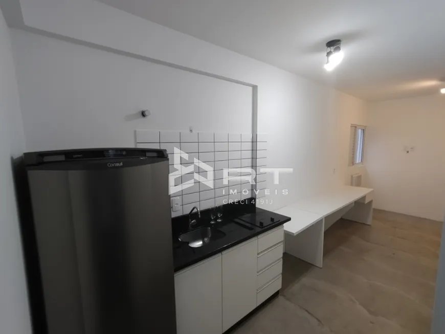 Foto 1 de Apartamento com 1 Quarto para alugar, 25m² em Água Verde, Blumenau