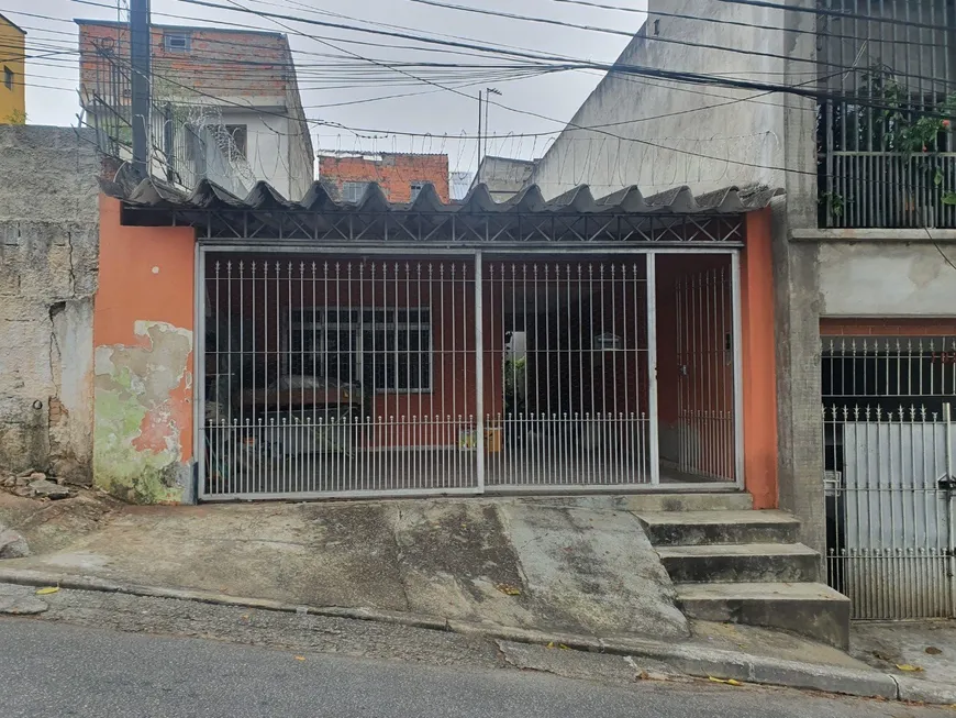 Foto 1 de Casa com 4 Quartos à venda, 200m² em Jardim Ruth, São Paulo