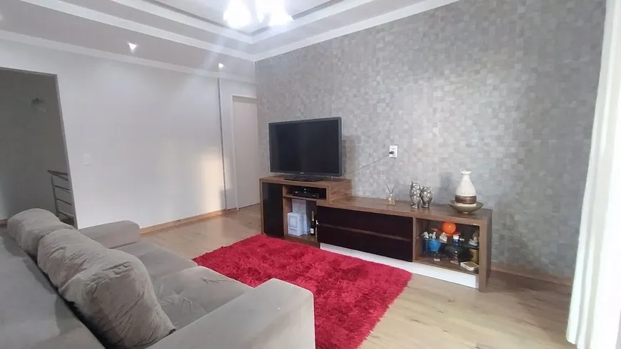 Foto 1 de Casa com 5 Quartos à venda, 268m² em Passa Vinte, Palhoça