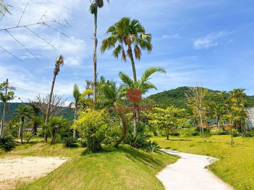 Foto 1 de Lote/Terreno à venda, 460m² em Vargem do Bom Jesus, Florianópolis