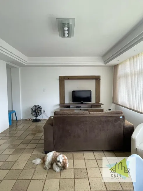 Foto 1 de Apartamento com 3 Quartos para alugar, 112m² em Torre, Recife