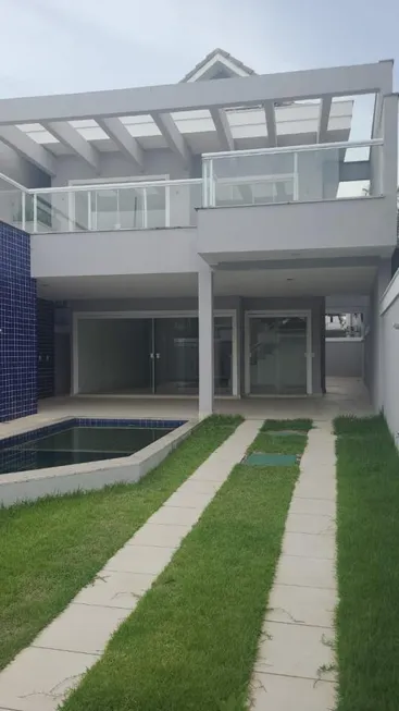 Foto 1 de Casa com 6 Quartos para alugar, 650m² em Recreio Dos Bandeirantes, Rio de Janeiro