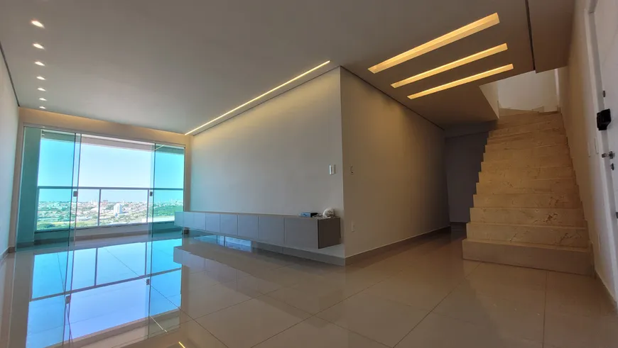 Foto 1 de Cobertura com 4 Quartos à venda, 239m² em Santa Mônica, Uberlândia