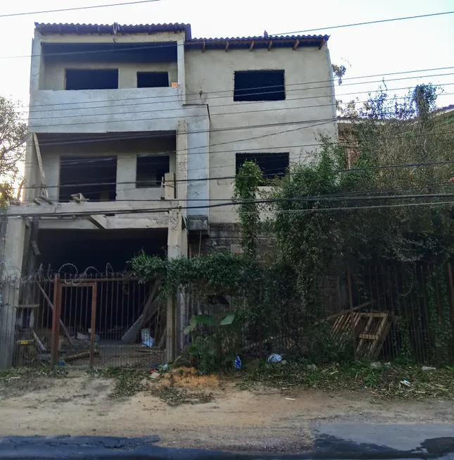 Foto 1 de Casa com 6 Quartos à venda, 323m² em Lomba do Pinheiro, Porto Alegre