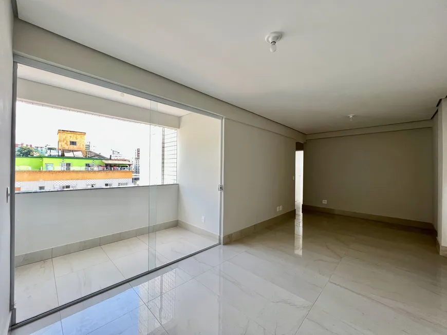 Foto 1 de Apartamento com 3 Quartos à venda, 78m² em Sagrada Família, Belo Horizonte