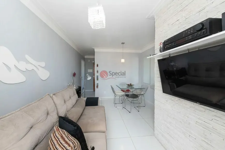 Foto 1 de Apartamento com 3 Quartos à venda, 66m² em Vila Guilherme, São Paulo