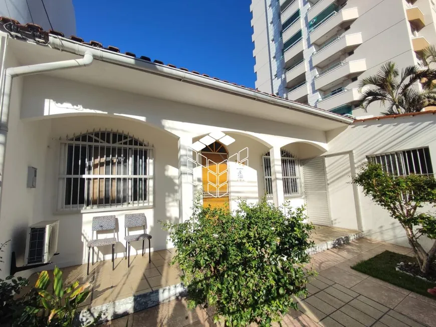 Foto 1 de Casa com 3 Quartos à venda, 166m² em Barreiros, São José