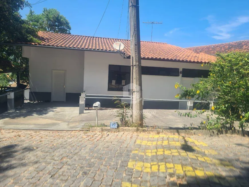 Foto 1 de Casa de Condomínio com 3 Quartos à venda, 405m² em Itaipu, Niterói