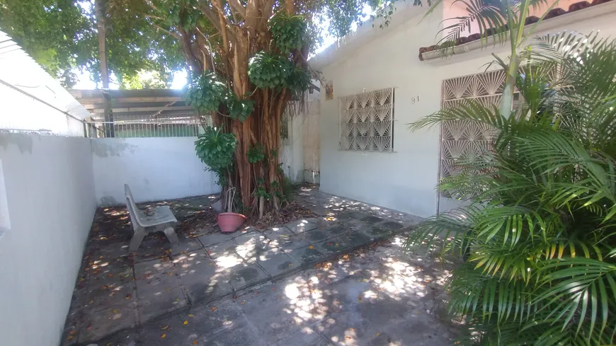 Foto 1 de Casa com 3 Quartos para alugar, 130m² em Boa Viagem, Recife