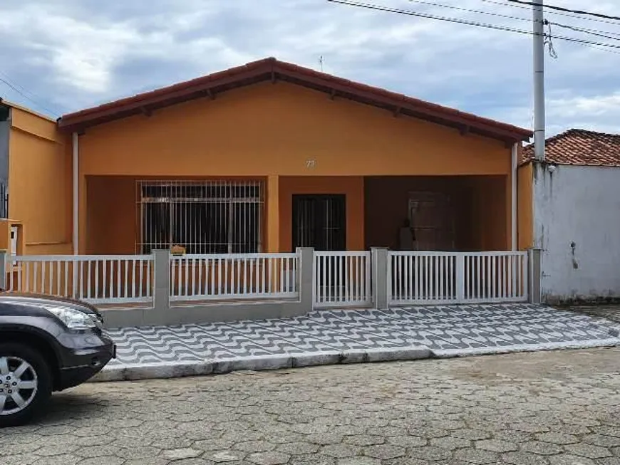 Foto 1 de Casa com 5 Quartos à venda, 135m² em Campos Elíseos, Itanhaém