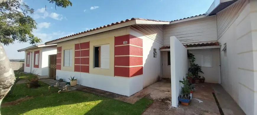 Foto 1 de Casa de Condomínio com 3 Quartos para alugar, 52m² em Heimtal, Londrina