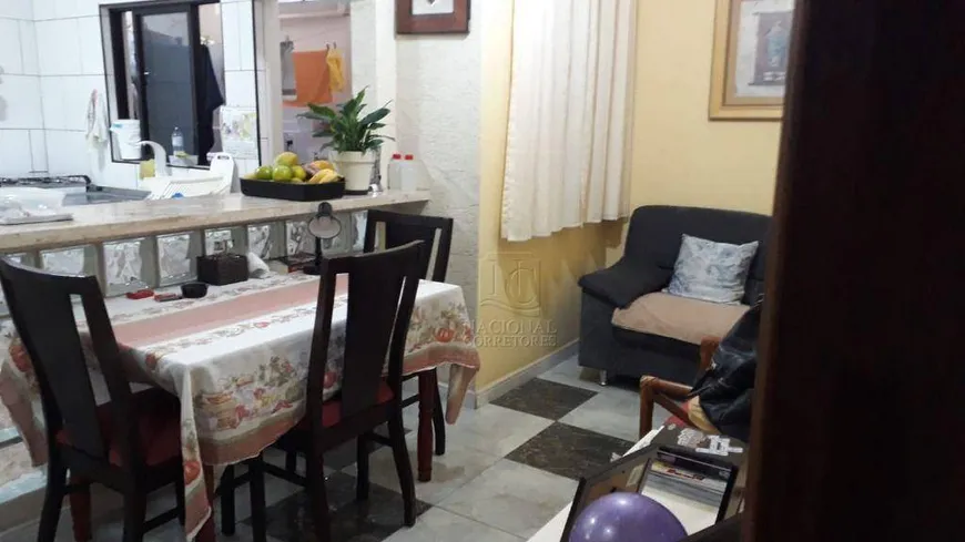 Foto 1 de Apartamento com 2 Quartos à venda, 51m² em Vila Alzira, Santo André