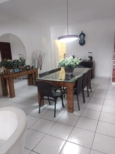 Foto 1 de Sobrado com 3 Quartos à venda, 223m² em Cipava, Osasco