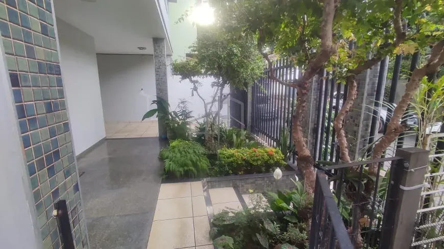 Foto 1 de Casa com 4 Quartos à venda, 350m² em Lourdes, Vitória