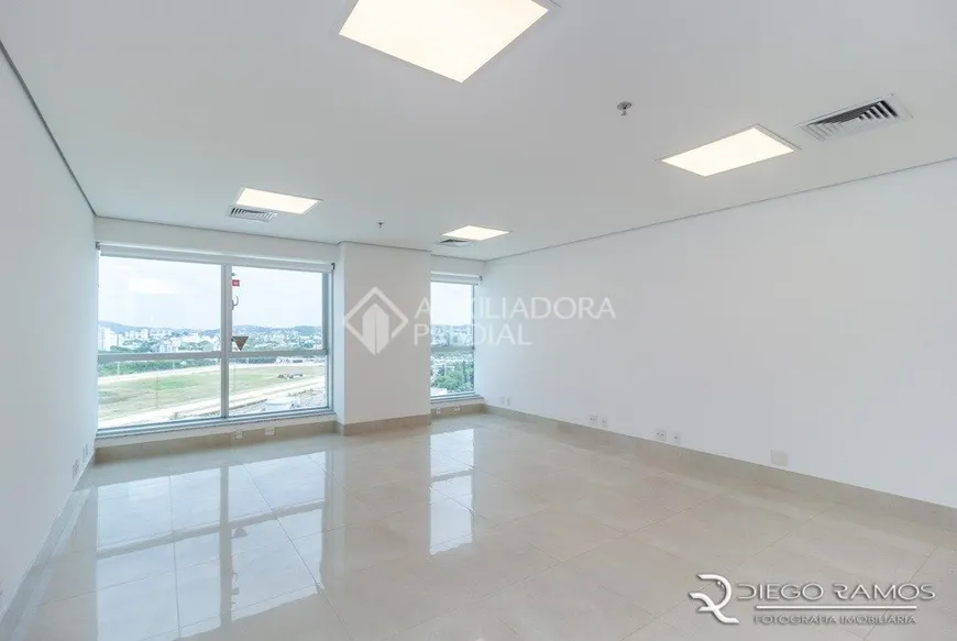 Foto 1 de Sala Comercial para alugar, 41m² em Cristal, Porto Alegre