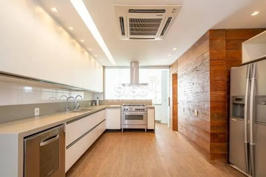 Foto 1 de Apartamento com 4 Quartos à venda, 339m² em Barra da Tijuca, Rio de Janeiro