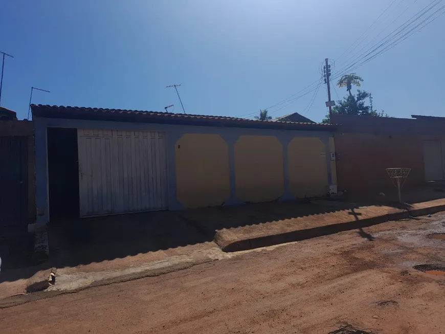 Foto 1 de Casa com 3 Quartos à venda, 140m² em Conjunto Dona Iris, Trindade