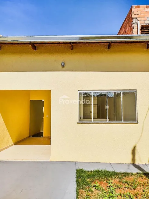 Foto 1 de Casa com 2 Quartos à venda, 70m² em Residencial Rosa Morena, Trindade