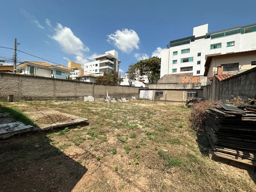 Foto 1 de Lote/Terreno à venda, 510m² em Castelo, Belo Horizonte