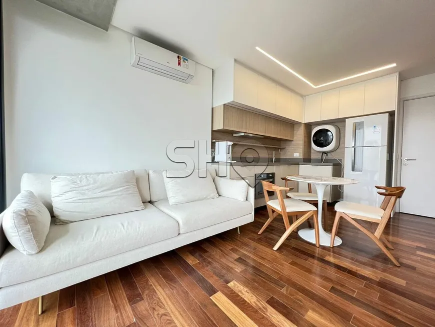 Foto 1 de Apartamento com 1 Quarto à venda, 42m² em Vila Madalena, São Paulo