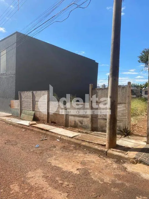 Foto 1 de Lote/Terreno para alugar, 200m² em Morada da Colina, Uberlândia