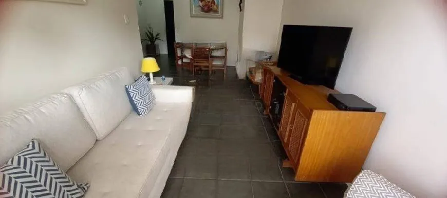 Foto 1 de Apartamento com 3 Quartos à venda, 130m² em Jardim Astúrias, Guarujá