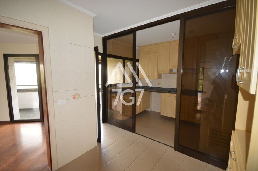 Apartamento à venda 4 Quartos, 2 Suites, 3 Vagas, 196M², bairro