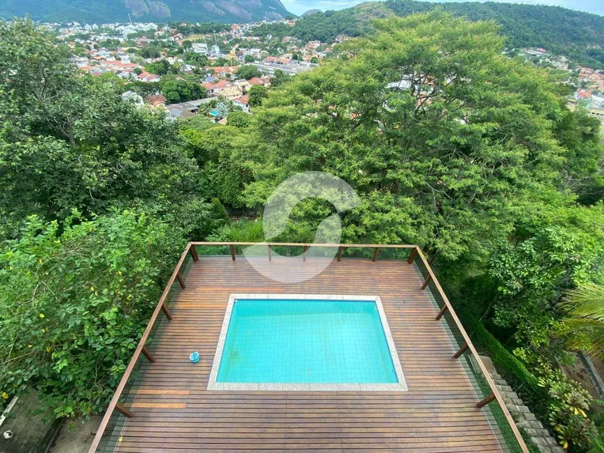 Foto 1 de Casa com 5 Quartos à venda, 291m² em Itaipu, Niterói