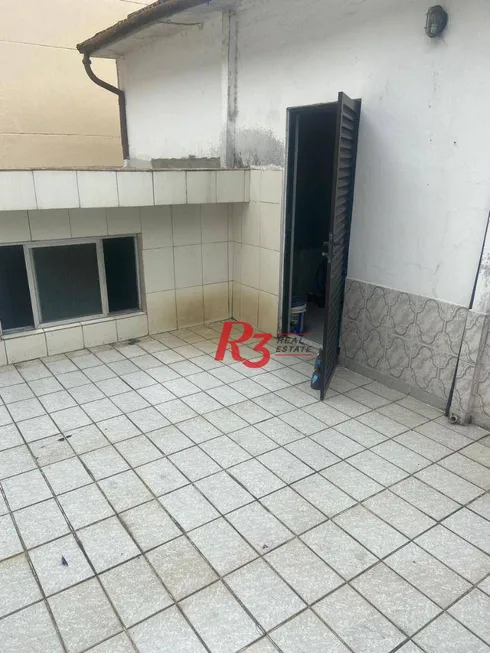 Foto 1 de Sobrado com 3 Quartos à venda, 128m² em Pompeia, Santos