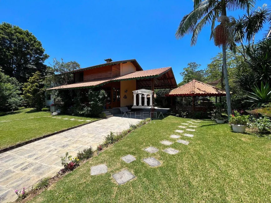Foto 1 de Casa com 5 Quartos à venda, 350m² em Iúcas, Teresópolis