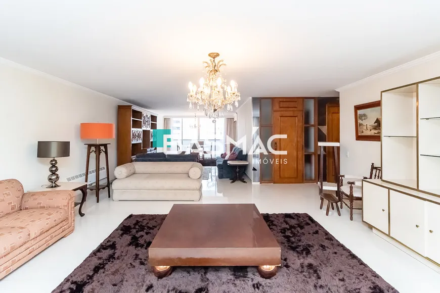 Foto 1 de Apartamento com 3 Quartos à venda, 200m² em Batel, Curitiba