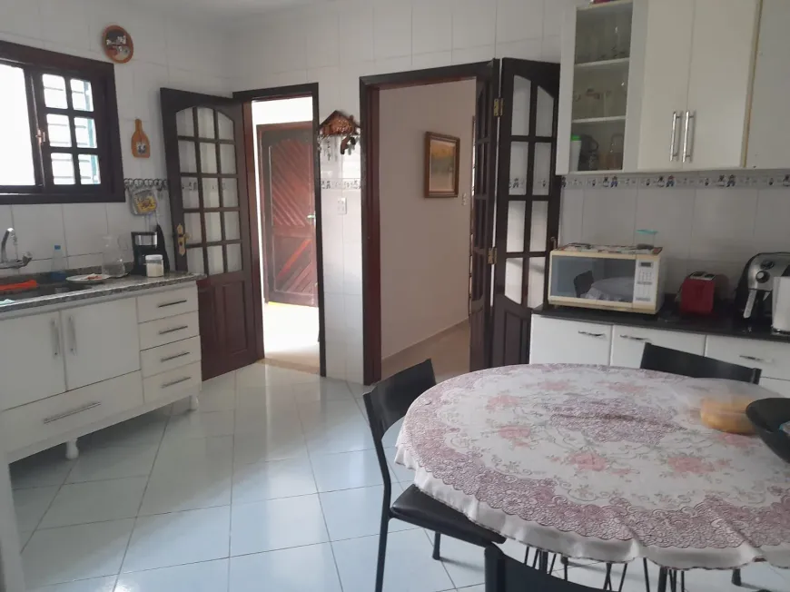 Foto 1 de Casa com 3 Quartos à venda, 166m² em Vila Mogilar, Mogi das Cruzes