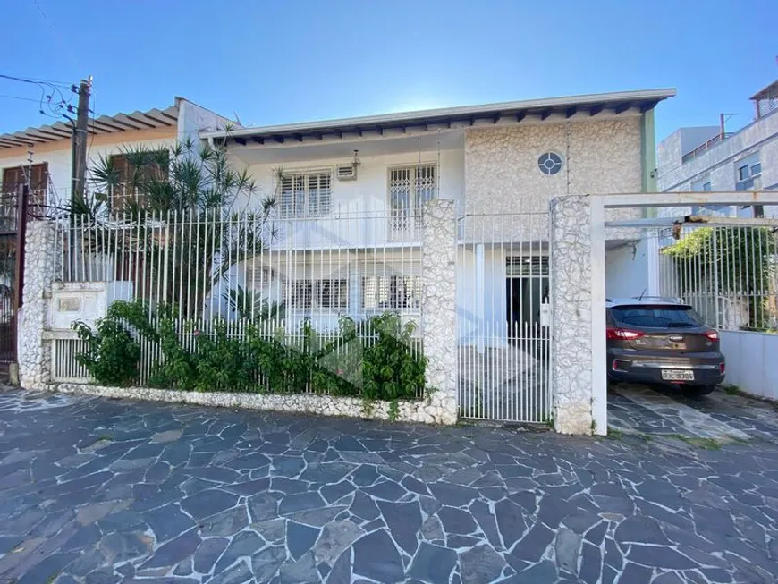 Foto 1 de Casa com 5 Quartos para alugar, 800m² em Partenon, Porto Alegre